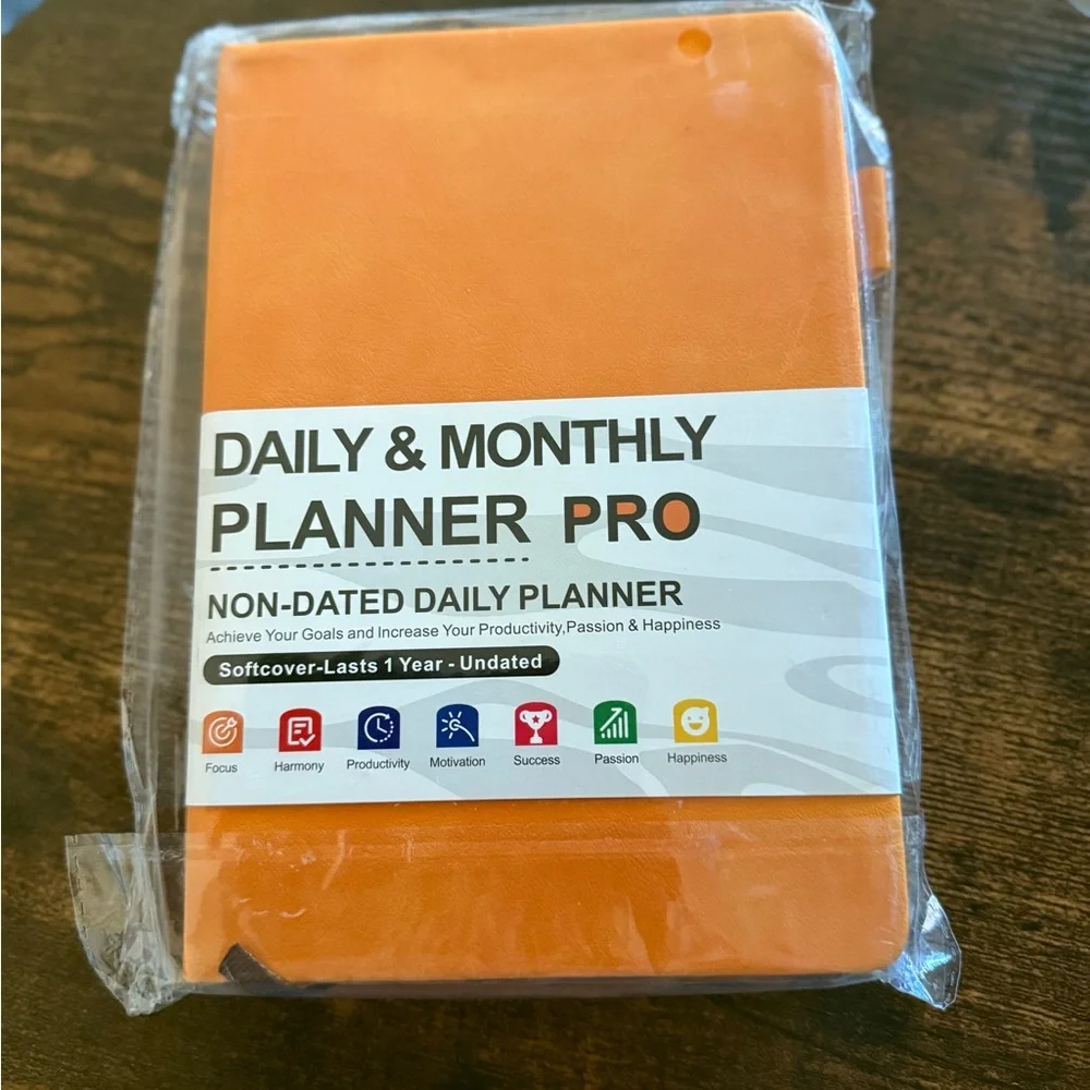Planner – Number Page Note Undated Luxurious Weekly & Monthly Planner - Picture 7 of 8
